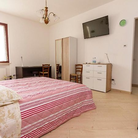 קסטלארו La Colomba B&B מראה חיצוני תמונה