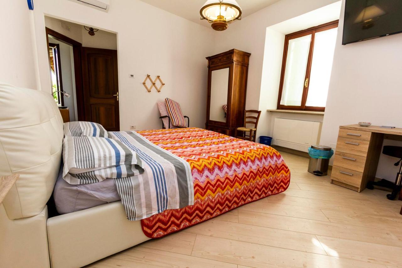 קסטלארו La Colomba B&B מראה חיצוני תמונה
