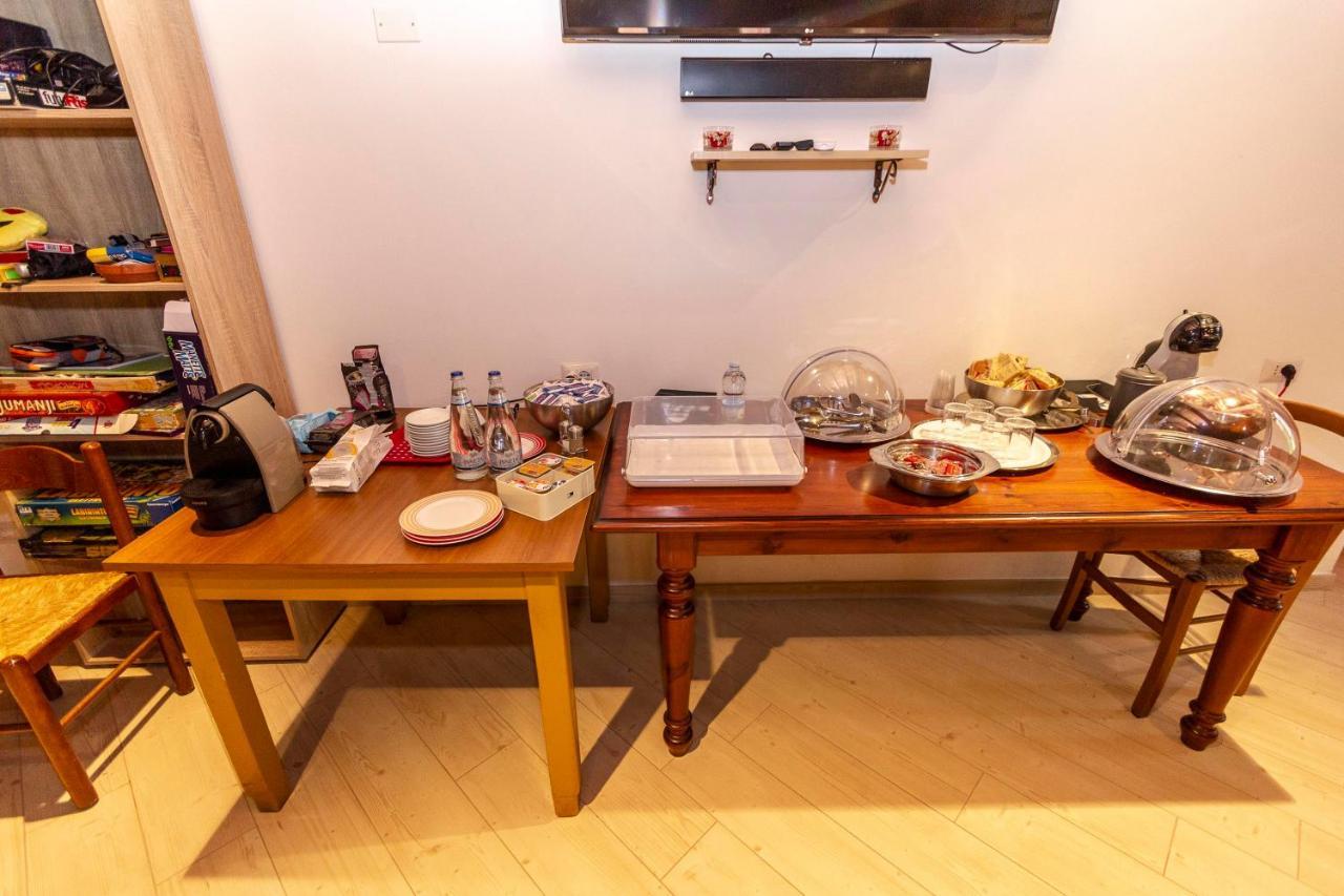 קסטלארו La Colomba B&B מראה חיצוני תמונה